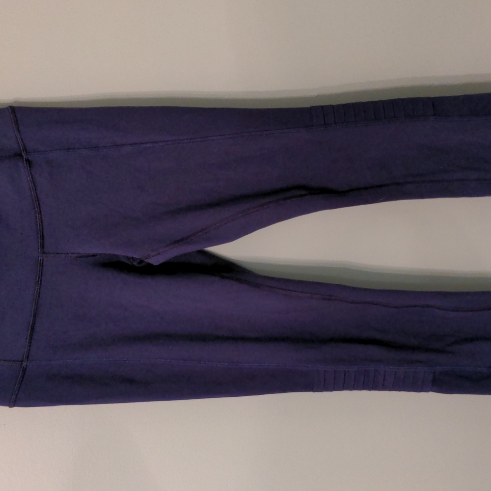 Lululemon Purple Legging with Calf Detail